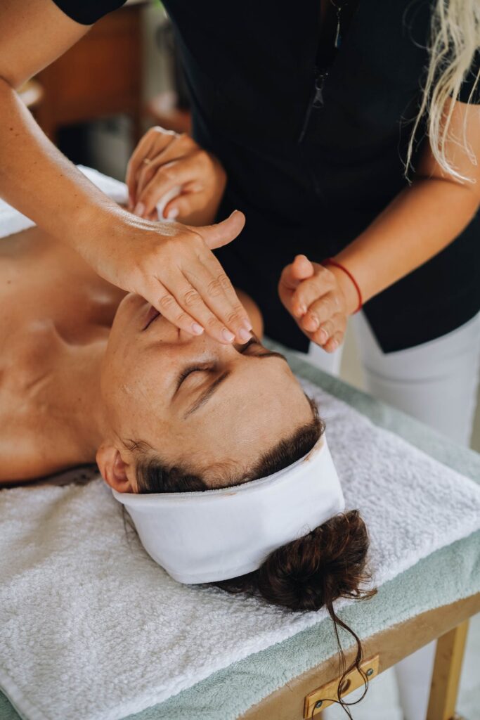 Tratamento de estética facial na SUI Clinic